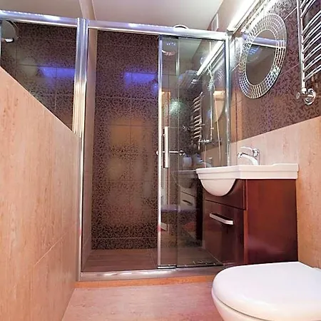 Hotell M 3*