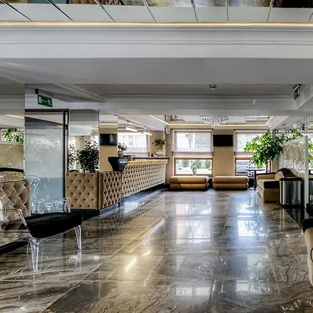 M Hotel 3*
