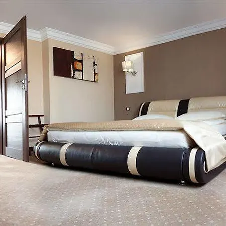 M Hotel